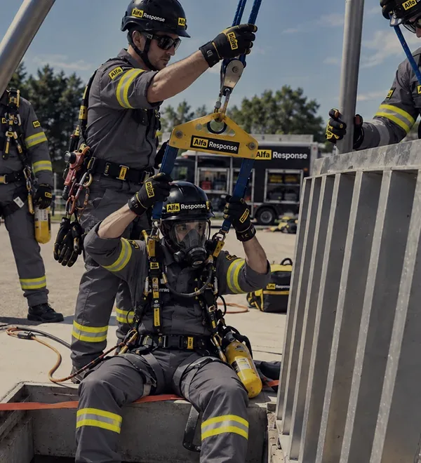 AlfaResponse rope rescue team at work